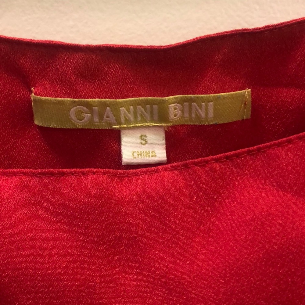 Red Dress - Picture 2 of 2